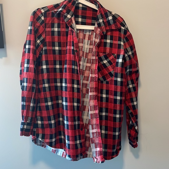 Flannel - Picture 2 of 4